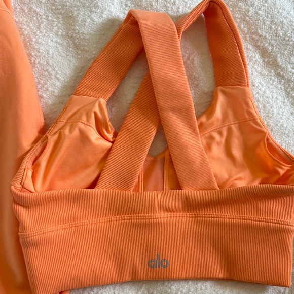 ALO Yoga Orange Leggings and Sports Bra Set - Picture 4 of 5